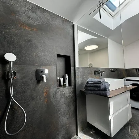 شقة Big-kurstadtapartment *